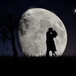 couple in love and waxing moon