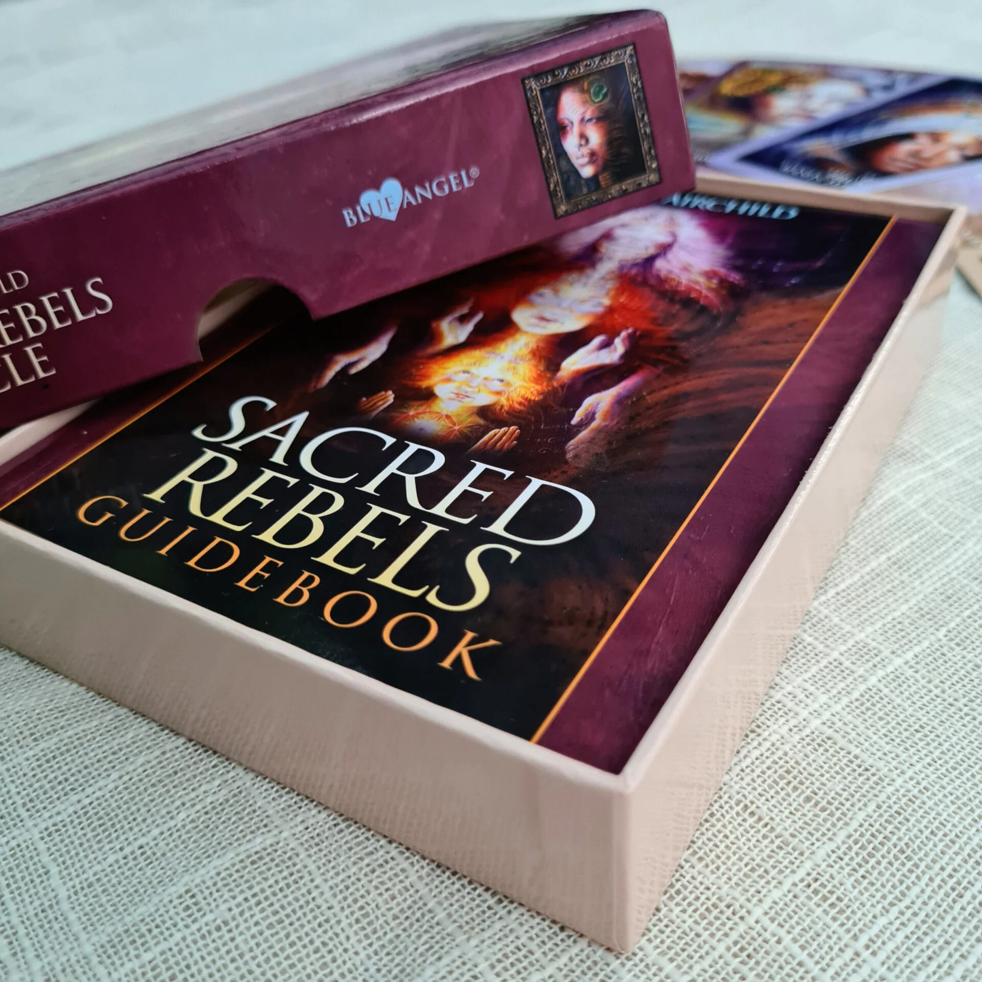 Sacred Rebels Oracle Deck - Image 4